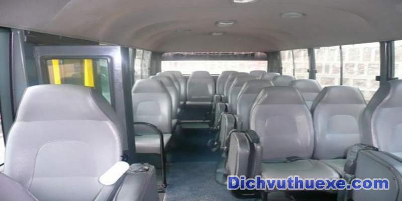 Cho thuê xe 29 chỗ Huyndai County đi Hà Giang