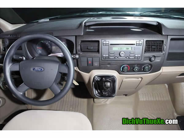 Thuê xe Ford Transit SVP 16 chỗ đời 2023 đi đền Hùng