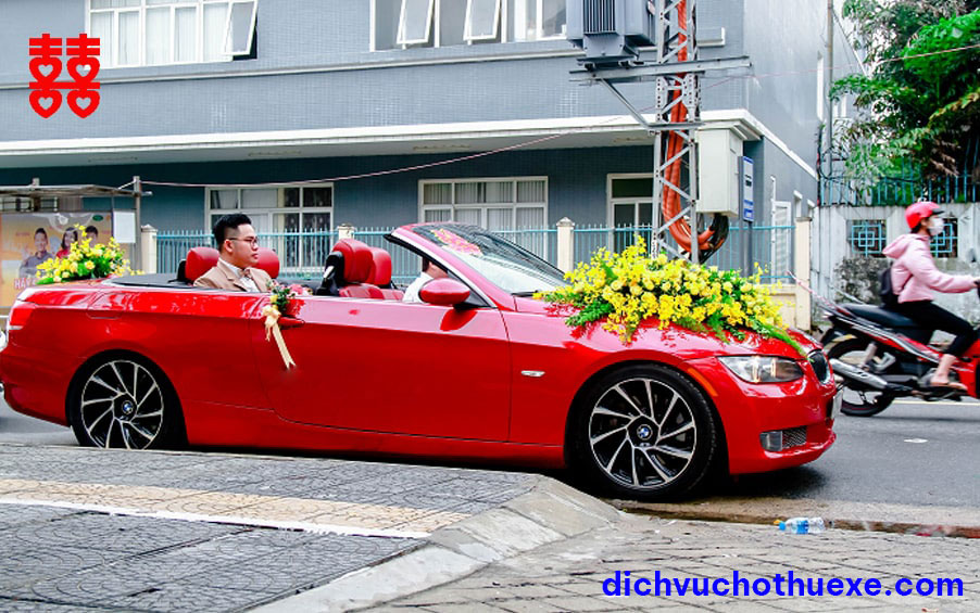 Cho thuê xe cưới mui trần